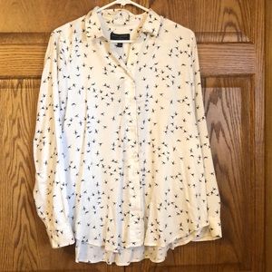 Banana Republic Factory boyfriend button down M